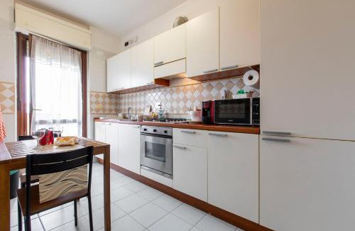 Centro Giano Apartamento | Alloggio turistico Suite Leonardo - Rome, 20m in treno -Fiumicino Airport, 2m in treno- Fiera, 2m in treno