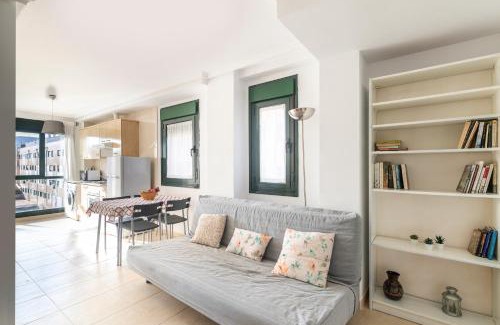Posada de Llanes Apartamento | Alloru, apartamento con piscina la playa a 3 km VUT-2714-AS