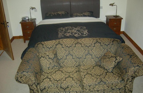 Pont-ar-gothi Casa | Alltyfyrddin Farm Guest House at The Merlin's Hill Centre