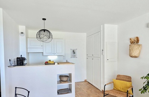 Saumane-de-Vaucluse Apartamento | Allura Golf Appartement, au Coeur du Luberon, Belle Vue, Piscine