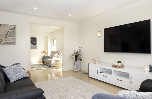 Henley Beach Casa | ALLURE AT HENLEY captivated in charm & elegance