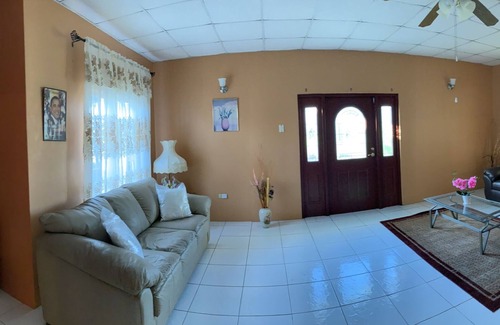 Piarco Casa | Seductor Ambrosia 2BR