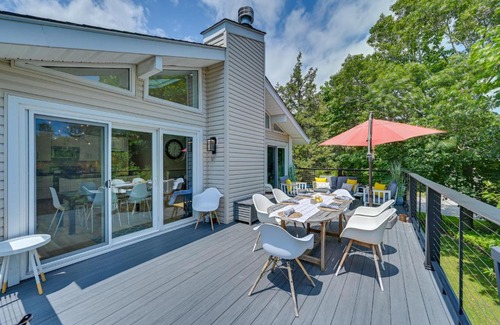 Hampton Bays Casa | Alluring Hampton Bays Hideaway Less Than 2 Mi to Beach!