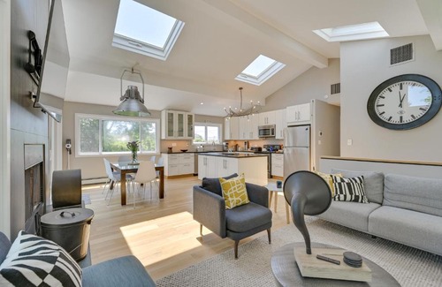 Hampton Bays Casa | Alluring Hampton Bays Hideaway Less Than 2 Mi to Beach!