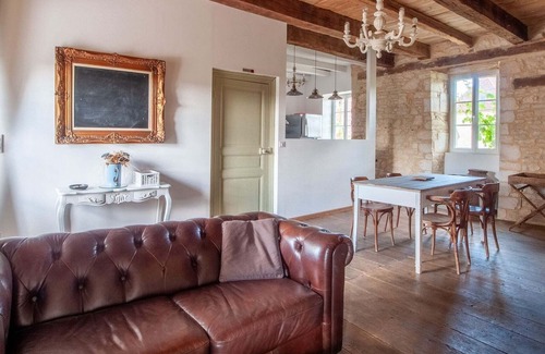 Degagnac Casa | Acogedora casa de vacaciones en Dégagnac con piscina climatizada y jacuzzi