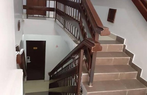 Ikeja Hotel | Alluring View Hotel - Toyin Sreet