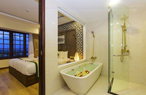 Cua Đai Hotel | Ally Beach Boutique Hotel Hoian