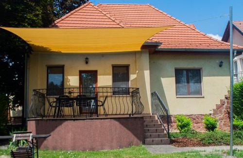 Balatonalmadi Apartamento | Almádiszállások
