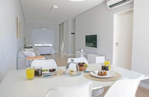 Almagro Apartamento | Almagro, monoambiente luminoso a pasos del Hospital -G24-
