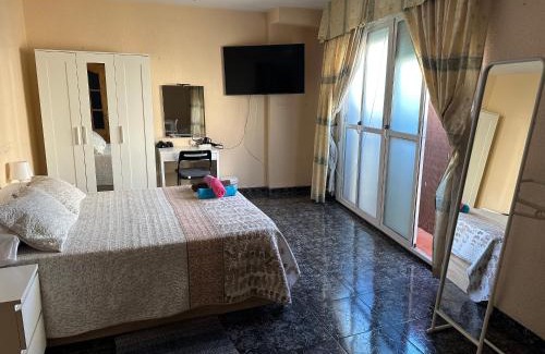 Almeria Centro Casa | Almeria Centro habitacion privada en apartamento compartido