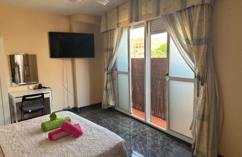 Almeria Centro Casa | Almeria Centro habitacion privada en apartamento compartido