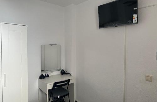 Almeria Centro Casa | Almeria Centro habitacion privada en apartamento compartido