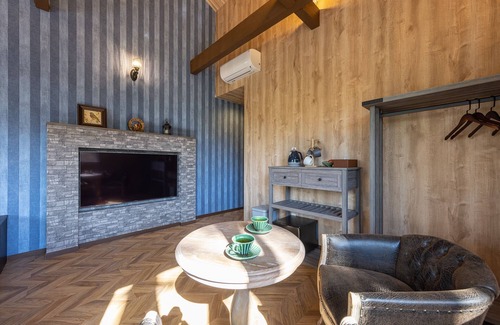Yamanakako Hotel | Almeria Hotel