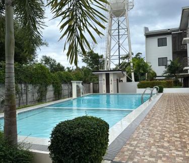 Talisay Apartamento | Almond drive Condo Cozy 1BR Talisay