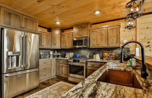 Ellijay Cabina | Almost Heaven Lakeview Lodge