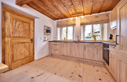 Muhldorfl Apartamento | Almrausch - Modern holiday flat in historic farmhouse