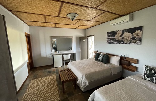 Otjiwarongo Cabina | Aloegrove Safari Lodge