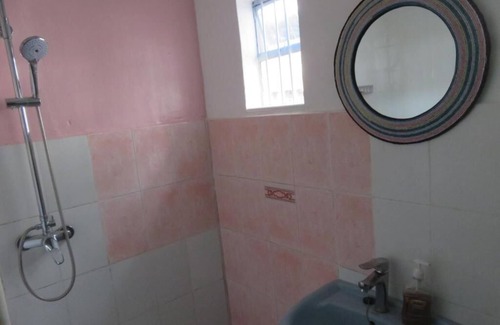 Naivasha Hotel | Aloepark Art Hotel