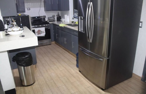 San Pedro Sula Casa | Aloft Room + Bathroom +kitchen+pool+washer+parking all private