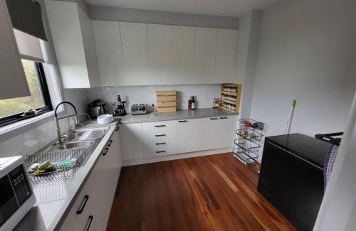 Rye Casa | Alogara House, Modern, 6 bedrooms with hot tub and views
