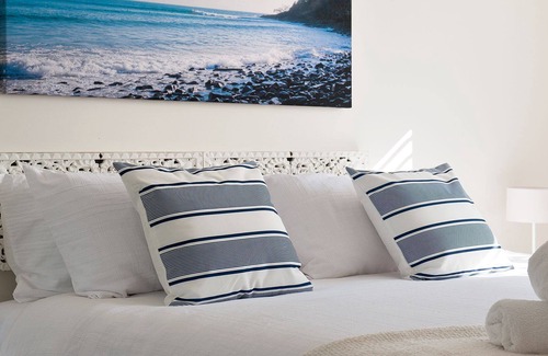 Fingal Bay Villa | Aloha Beach House – Stay 3, Pay 2