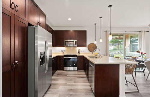 Makaha Valley Casa | Aloha Breeze by AvantStay | Amazing Ocean Views, Game Room, Modern Design