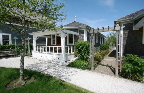Seabrook Casa | Aloha Cottage at Seabrook Hospitality