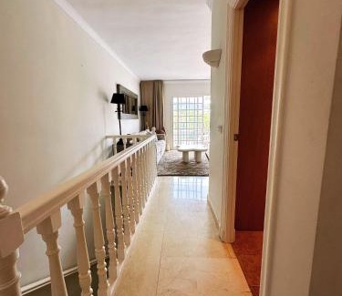 Marbella Apartamento | Aloha Pueblo, Garden , Rooftop View Marbella 3-Storey Townhouse