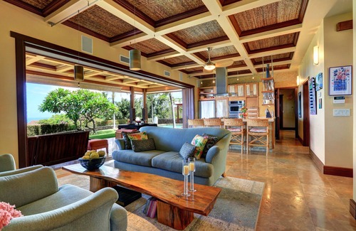 Historic Lahaina Front Street Casa | Aloha Spirit Maui 2 Bedroom Home by RedAwning