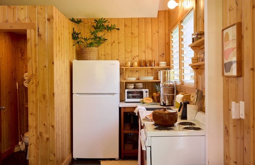 Pupukea Cabina | Aloha Surf Cabin - Private Yard & Entrance!