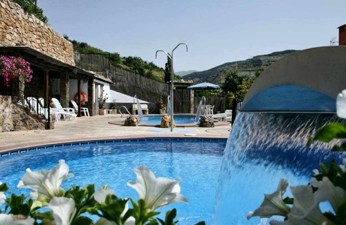Mecina Bombaron Apartamento | Aloj. Rural La Mezquita 4 personas Spa y piscina