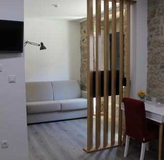 Castelo Branco Casa | ALOJAMENTO GIRASSOL - Guest House - Quarto com casa de banho privativa