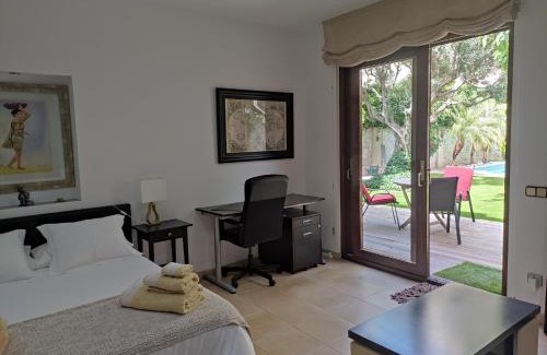 El Prat de Llobregat Casa | Alojamiento independiente de invitados el Olivo