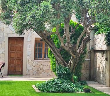 El Prat de Llobregat Casa | Alojamiento independiente de invitados el Olivo