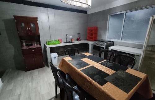 Baños de Agua Santa Apartamento | Alojamiento Familiar María Luisa