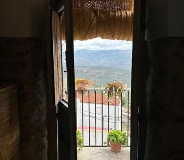 Iznatoraf Apartamento | Alojamiento Manzanilla