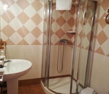Enguídanos Hotel | Alojamiento Rural Los Carriles