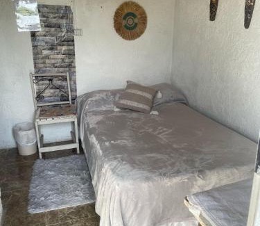 Chuy Apartamento | Alojamiento Sencillo EYO con Baño Privado
