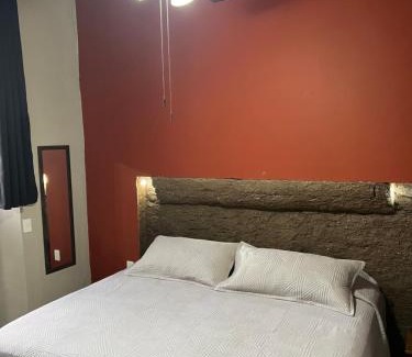 Guadalajara Apartamento | Alojamiento Suite con Aire Acondicionado y Estacionamiento ubicado a 1 cuadra del Parian en Centro Tlaquepaque Privada e Independiente