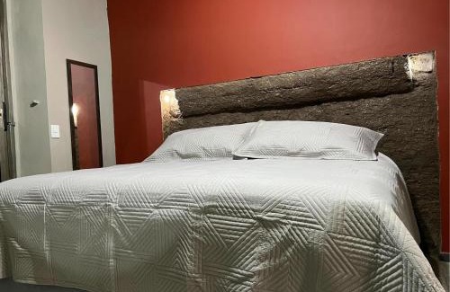 Guadalajara Apartamento | Alojamiento Suite con Aire Acondicionado y Estacionamiento ubicado a 1 cuadra del Parian en Centro Tlaquepaque Privada e Independiente