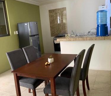 Santa Lucía del Camino Apartamento | Alojamiento tres pinos