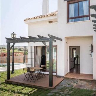 El Ronquillo Apartamento | Alojamiento Turístico El Olivo