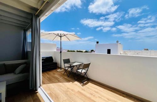 Puerto Calero Casa | Alojamiento Vacacional con balcón La Vela