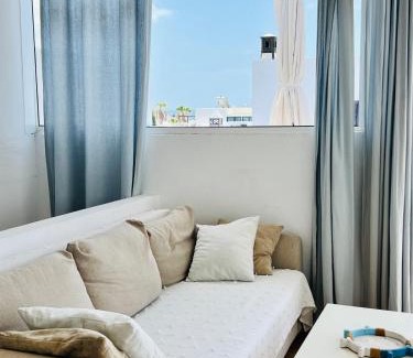 Puerto Calero Casa | Alojamiento Vacacional con balcón La Vela