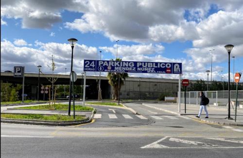 Camino de Ronda Apartamento | Alojamientos Cayetino, parking gratuito
