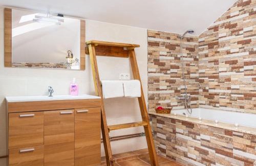 Gozon Apartamento | Alojamientos Mirapeñas