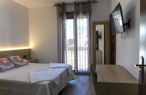 Ayna Casa | Alojamientos Rurales Entre Rocas