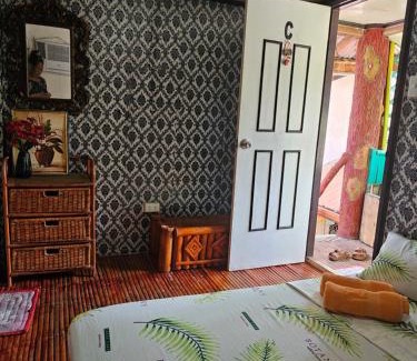 Lucap Cama Y Desayuno | Alona's Traditional Filipino Home near 100 Islands Wharf