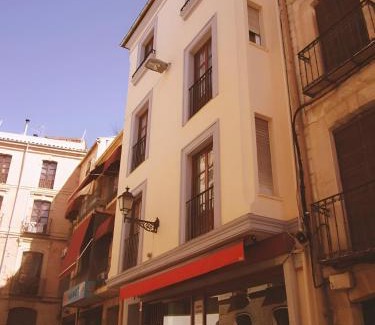 Úbeda Apartamento | Aloreña con balcones al Real