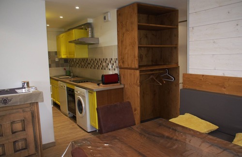 Eclose-Ouest Apartamento | Alpe - d 'huez Apartamento de 3 habitaciones 70 m² Balcón Vistas a la montaña Garaje
